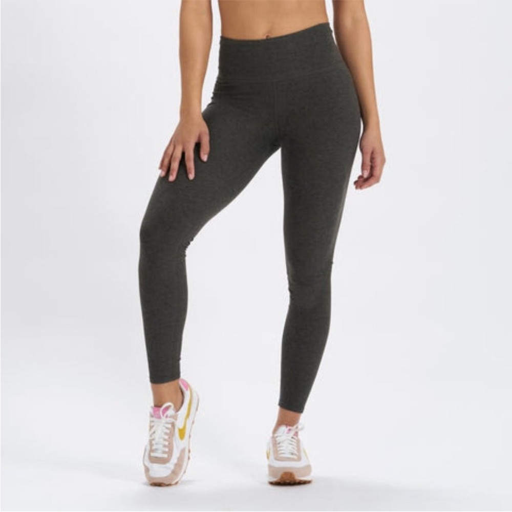 Vuori WOMEN'S CLEAN ELEVATION LEGGING 25” - Picture 2 of 7